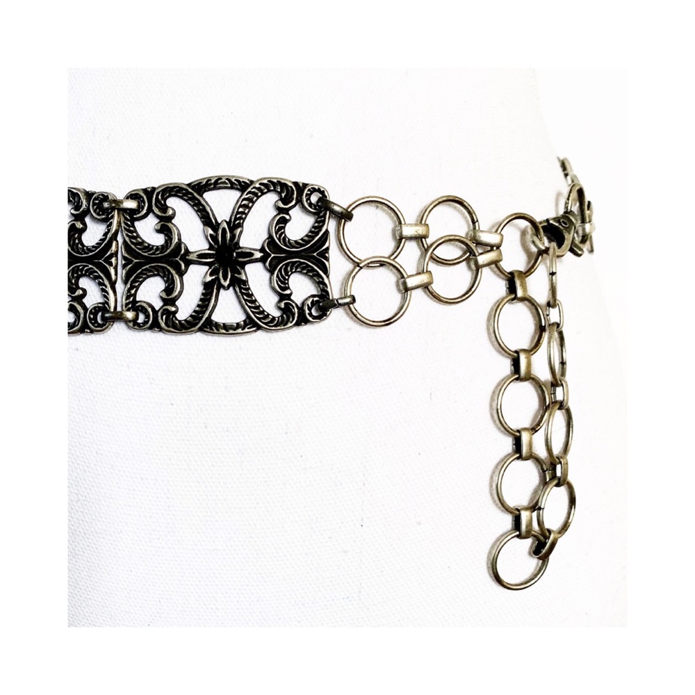 Metal Silver-tone Concho Chain Belt - Picture 2 of 8